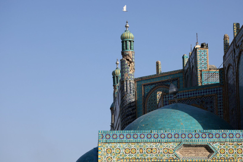 6.3'lük deprem tarihi camiye ağır hasar verdi - Resim: 7