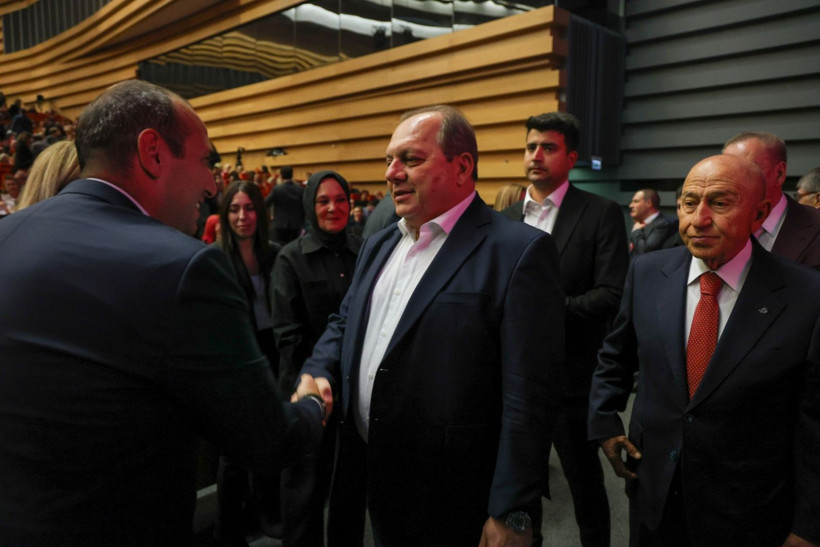 Siyasete opera arası - Resim: 1