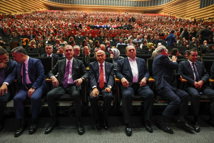 Siyasete opera arası - Resim: 5