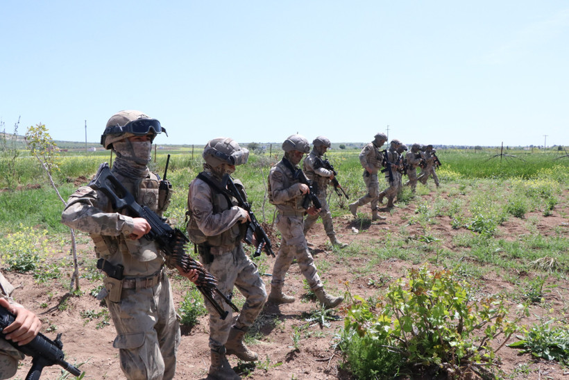 Şanlıurfa’da uyuşturucu operasyonu: 9 gözaltı - Resim : 1
