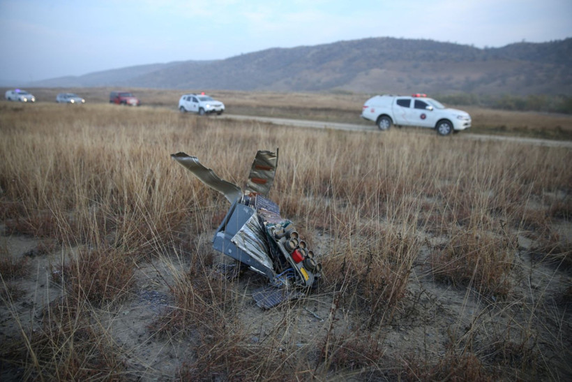 8 bin metre yükseklikte üçe bölündü: Olay yeri böyle görüntülendi - Resim: 4