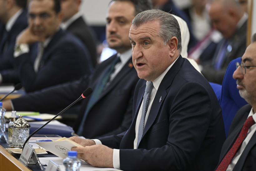 Osman Aşkın Bak’tan bahis açıklaması: ‘Kim ne yaptıysa hesabı sorulacak’ - Resim : 2