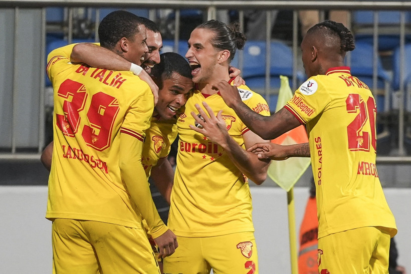 Göztepe'nin yükünü yabancılar çekiyor - Resim : 2