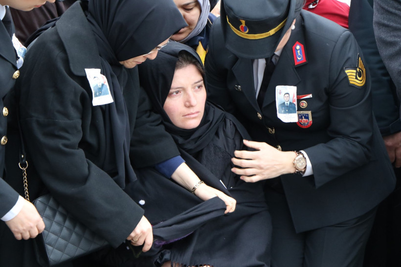 Türkiye’nin 20 evladı için gözyaşı sel oldu - Resim : 2