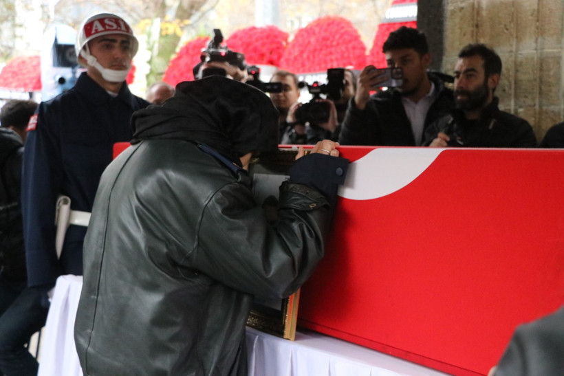 Türkiye’nin 20 evladı için gözyaşı sel oldu - Resim : 23