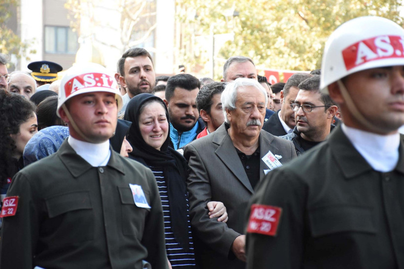 Türkiye’nin 20 evladı için gözyaşı sel oldu - Resim : 28