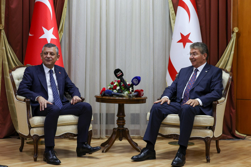 Özgür Özel'den KKTC'de dikkat çeken fotoğraf - Resim : 4