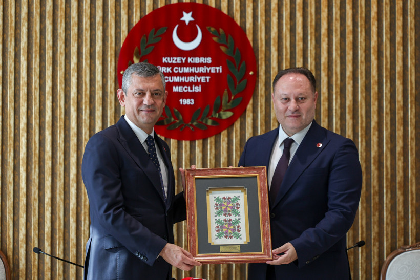 Özgür Özel'den KKTC'de dikkat çeken fotoğraf - Resim : 3