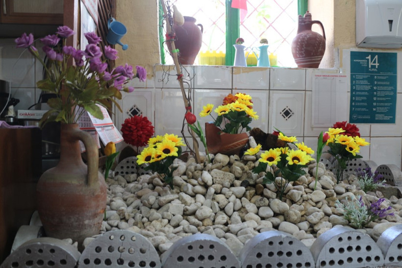 Pide salonundaki isimsiz mezar şaşırtıyor - Resim : 2