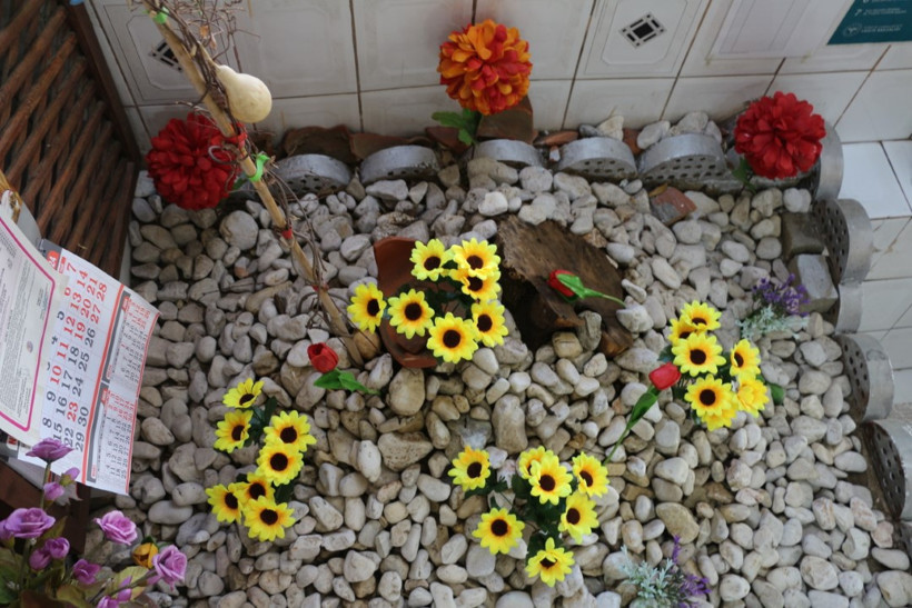 Pide salonundaki isimsiz mezar şaşırtıyor - Resim : 3