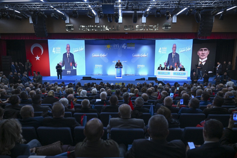 Dervişoğlu'ndan 'orta direkli' merkez sağ mesajı - Resim : 1