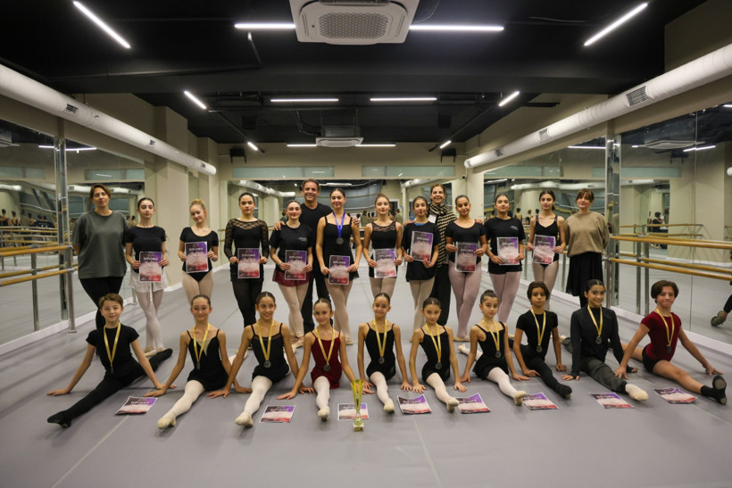 Türk dansçılar Kuzey Makedonya'dan birincilikle döndü - Resim : 1