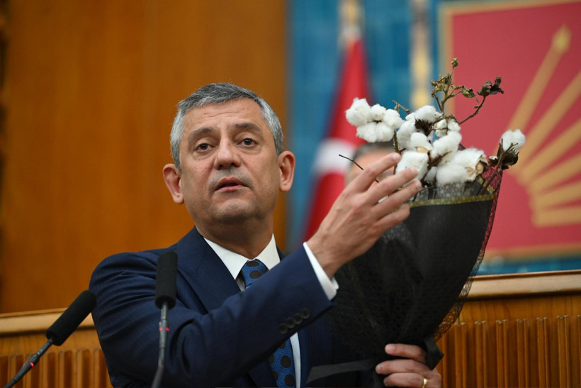 Özel, Bahçeli'nin teklifinden memnun: Hodri meydan, kanunu bu hafta çıkaralım - Resim : 1