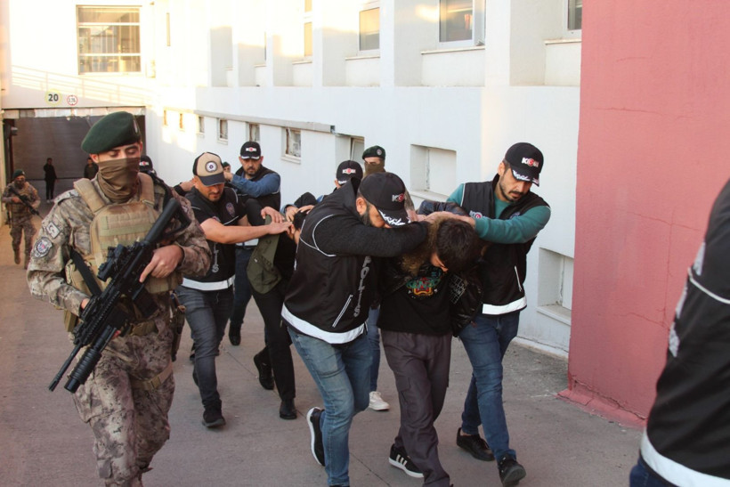 Bayğaralar'a operasyon: Engelli şüpheli de tutuklandı - Resim: 4