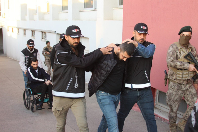 Bayğaralar'a operasyon: Engelli şüpheli de tutuklandı - Resim: 5