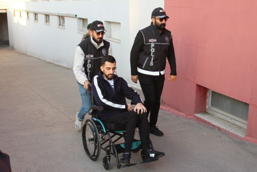 Bayğaralar'a operasyon: Engelli şüpheli de tutuklandı - Resim: 1