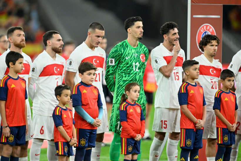 Milli Takım soyunma odasına hırsız girdi: İspanya'da skandal! - Resim : 1