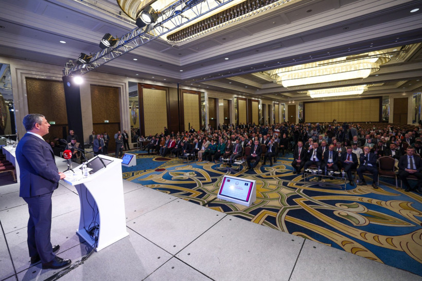 Özgür Özel: Kimse enseyi karartmasın, her şey çok güzel olacak - Resim : 1