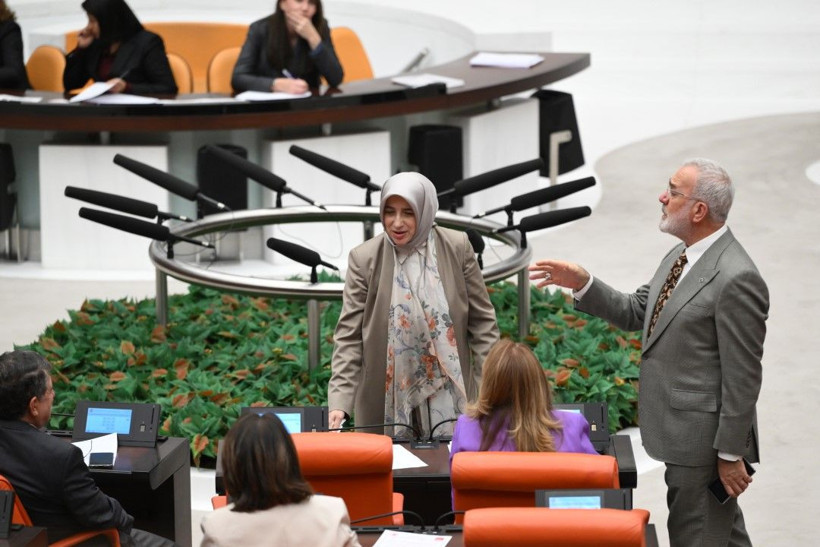 TBMM Genel Kurulu'nda gülümseten anlar - Resim: 2