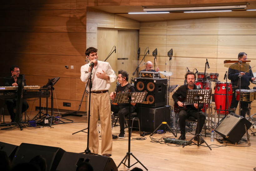 Yeşil sahalardan sahnelere transfer oldu - Resim : 1