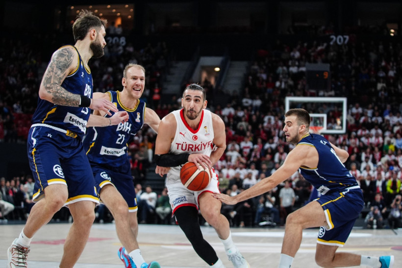 Türkiye, Bosna Hersek'i ikinci yarıda dağıttı: Dünya Kupası için müthiş başlangıç - Resim : 1