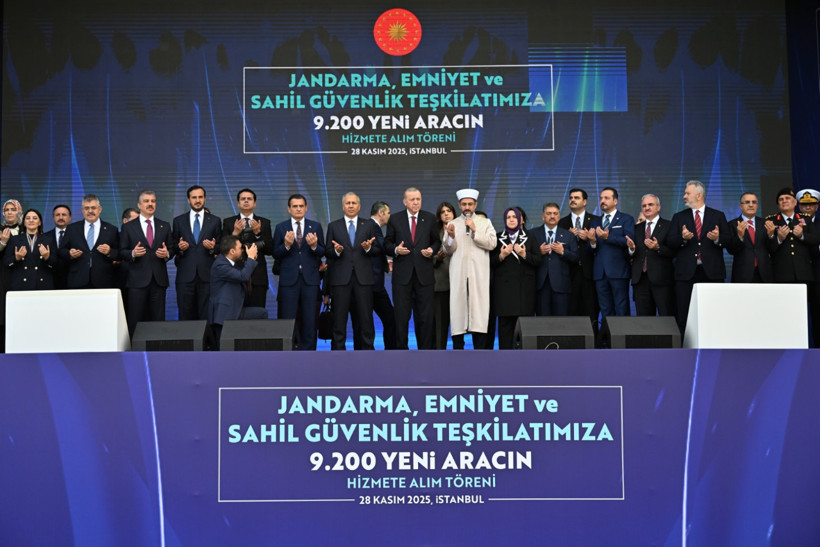 9 bin 200 araç törenle gaza bastı - Resim : 4