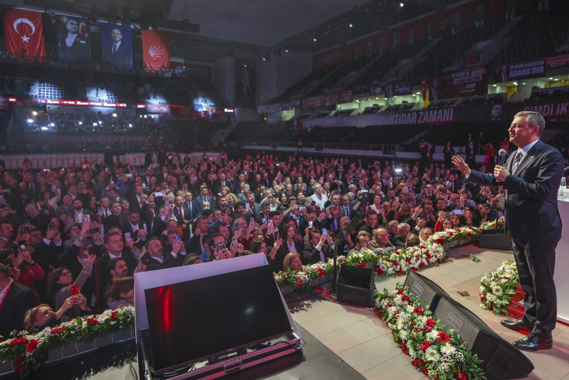 Özgür Özel, 4'üncü kez CHP Genel Başkanı seçildi - Resim : 5