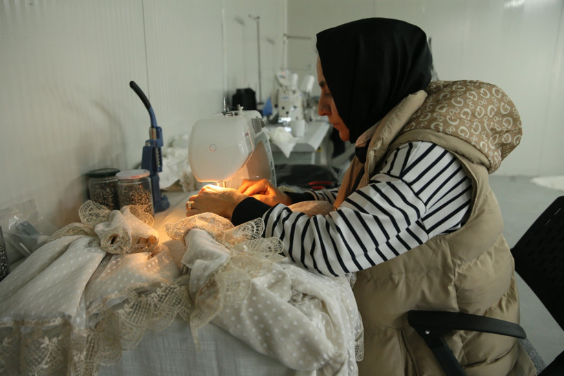 Çocuğu için bulamayınca kendi üretmeye başladı - Resim : 1