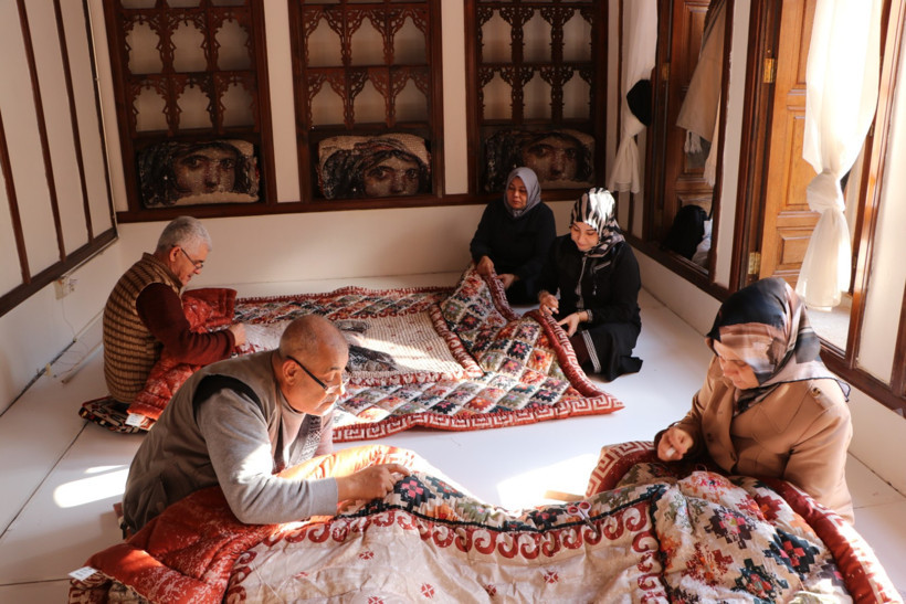 "Çingene Kızı" motifiyle Kilis yorganları yeniden hayat buluyor - Resim : 1