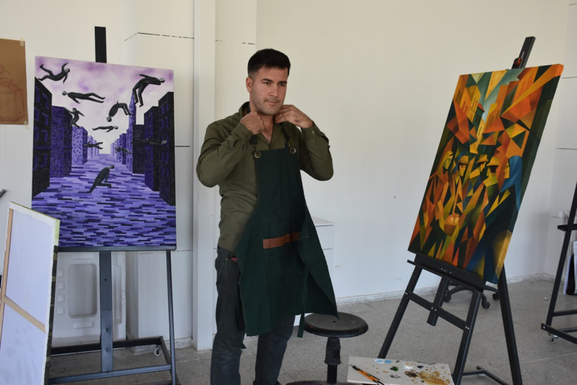 Asayiş uygulamasında hayatını değiştiren karşılaşma: Polis memuru ressam oldu - Resim : 1