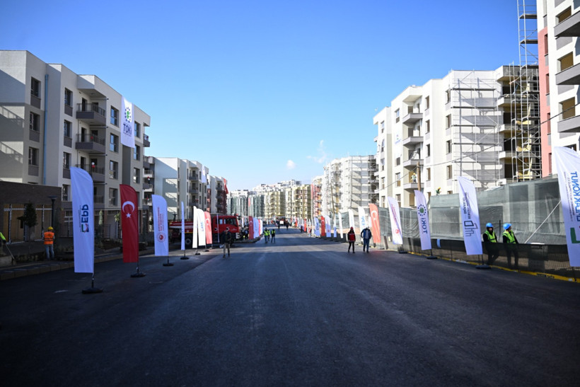 Murat Kurum: Son tuğlalar konuluyor - Resim : 1