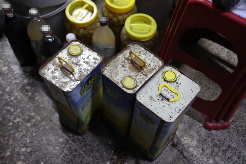 İnsanlara yedireceklerdi: Yerdeki ölü fareler pes dedirtti - Resim : 2