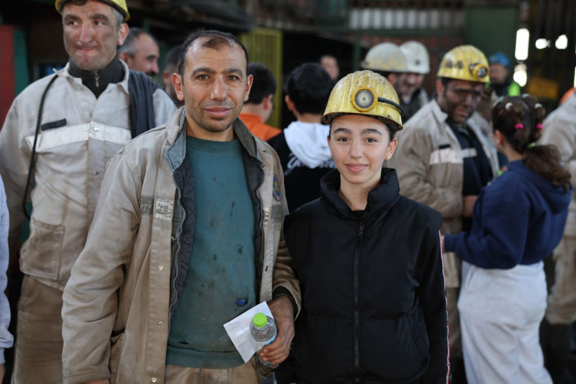 Madenci çocukları babaları için özel mektuplar hazırladı - Resim: 7