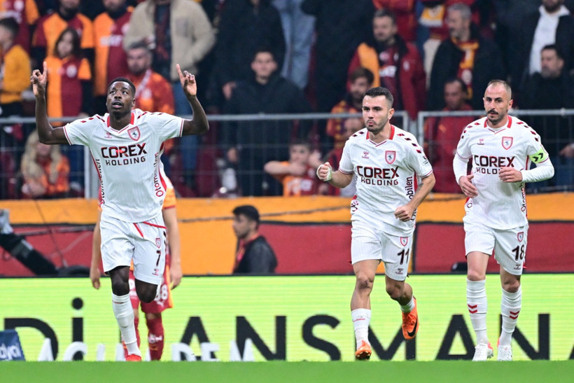 Galatasaray'ı Victor Osimhen kurtardı: Samsunspor'u yıkan röveşata: 3-2 - Resim : 1