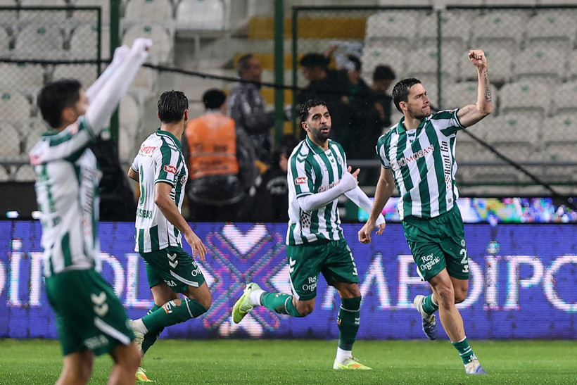 Konya'da eski dostlar kapıştı, galibiyet hasreti bitmedi: 1-1 - Resim : 2