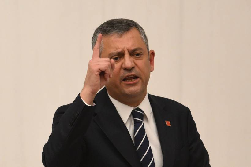 Özgür Özel: Yoksulluğu yönetmeye değil, bitirmeye geliyoruz - Resim : 2