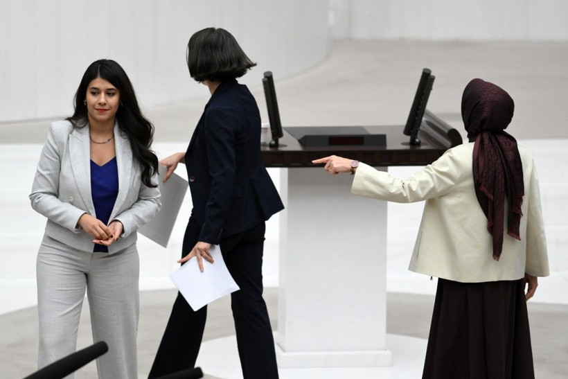 Meclis’te karikatür krizi - Resim: 5