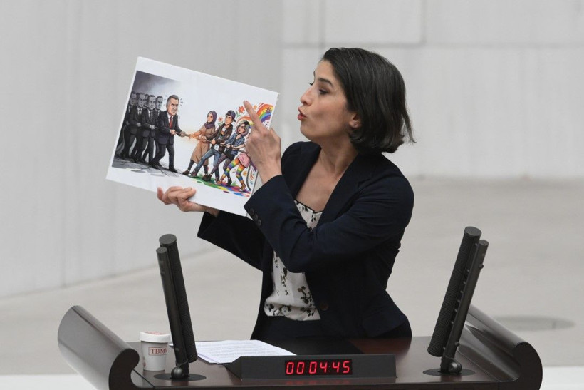 Meclis’te karikatür krizi - Resim: 6