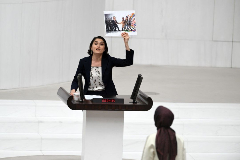 Meclis’te karikatür krizi - Resim: 7