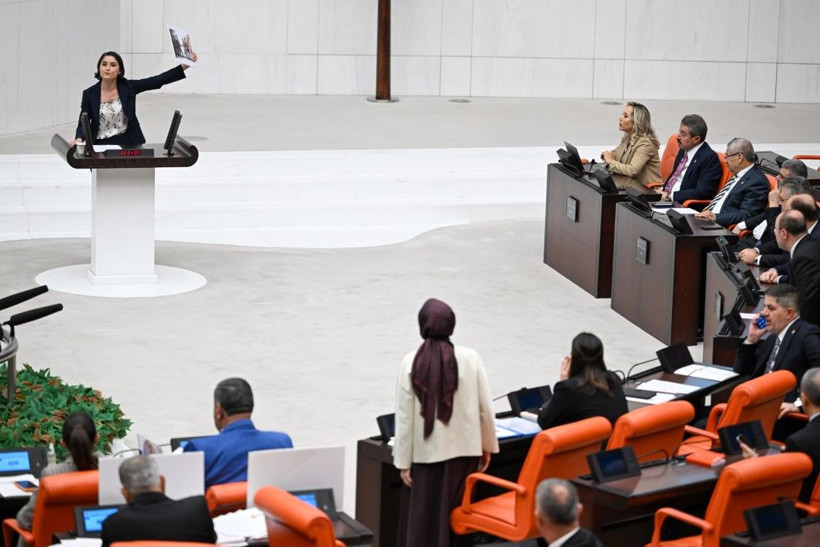 Meclis’te karikatür krizi - Resim: 10