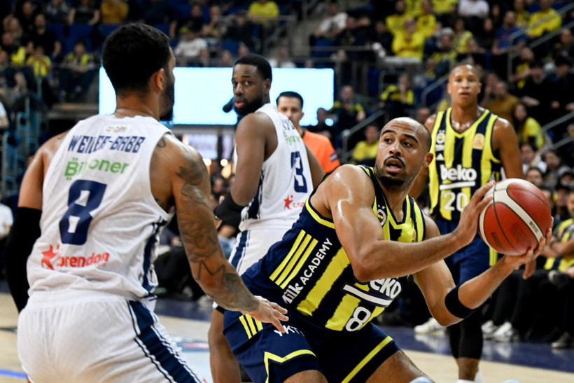 Dev maçta kazanan Fenerbahçe: Laso Efes'te kötü başladı - Resim : 1