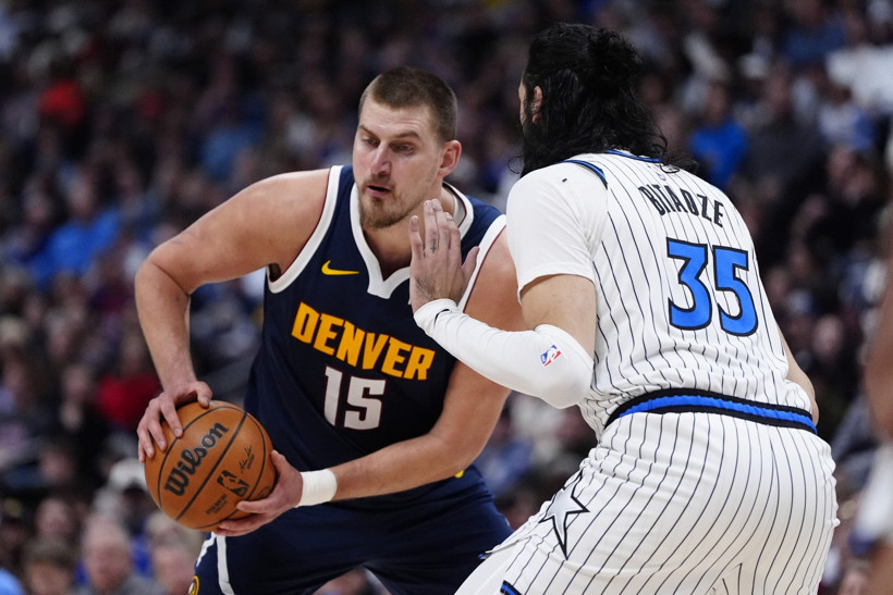 Nikola Jokic, Kareem Abdul-Jabbar'ı geçti! Nuggets seriye bağladı: 126-115 - Resim : 1