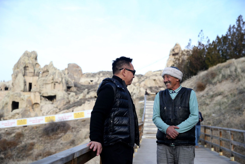 Ortaokul mezunu, 9 dil biliyor! Kapadokya’yı dünyaya o tanıtıyor - Resim: 3