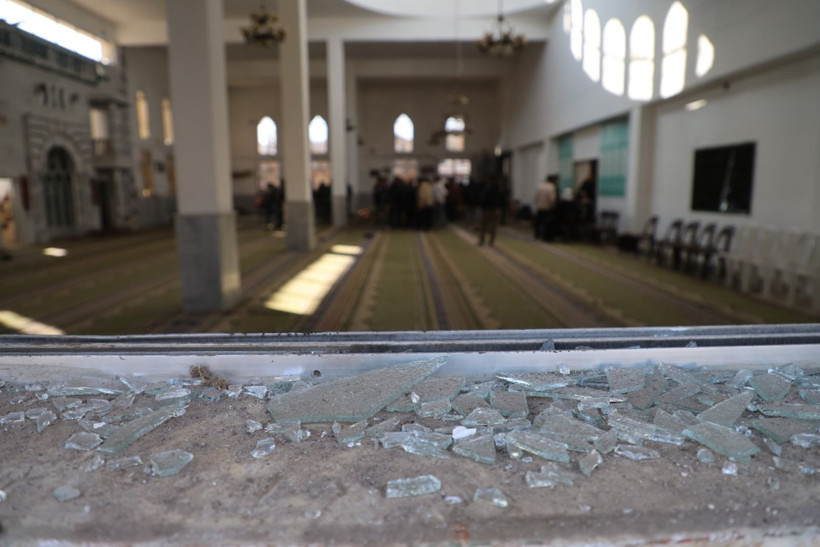 Suriye'de camiye bombalı saldırı: Çok sayıda ölü ve yaralı var - Resim: 8