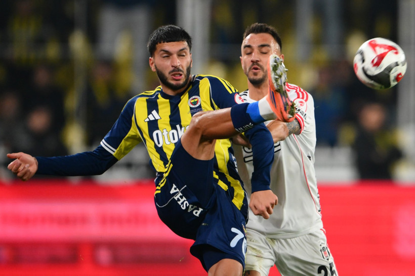 Fenerbahçe'de solun yeni ilacı El Karouani - Resim : 1