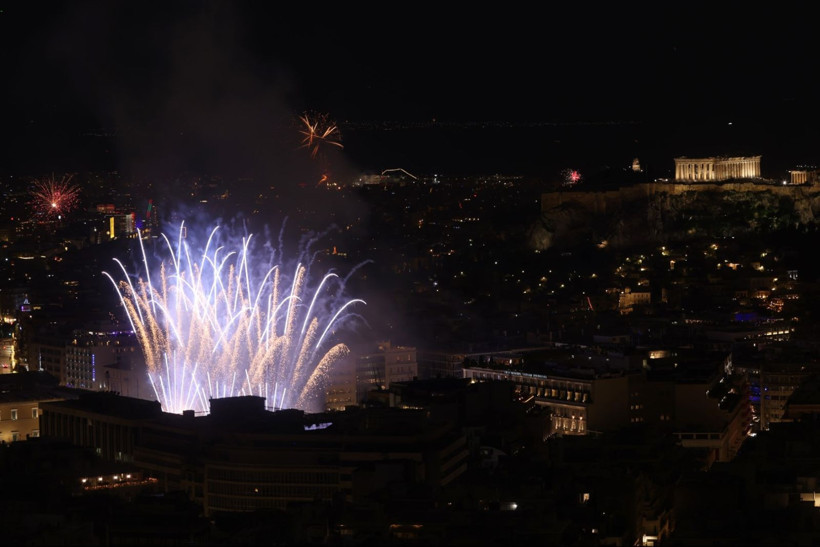 Dünya yeni yıla böyle girdi - Resim: 33