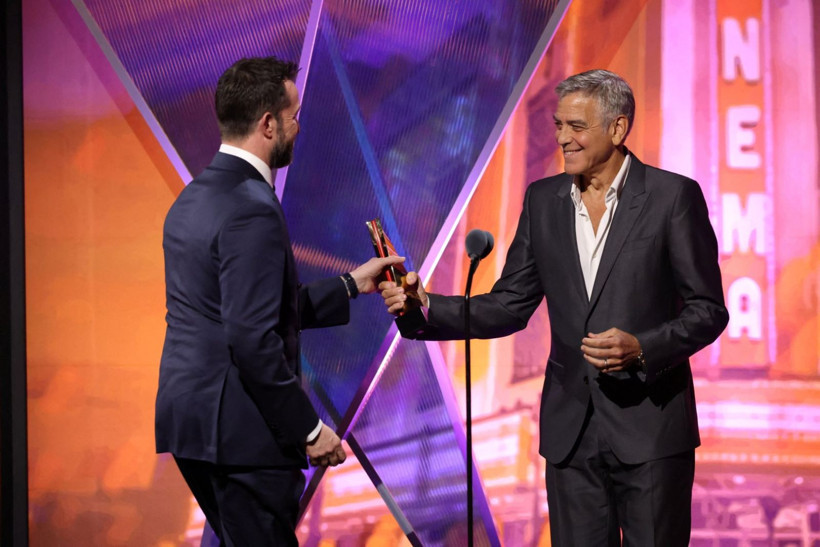 George Clooney ve Noah Wyle 30 yıl sonra ilk kez yan yana geldi - Resim: 2