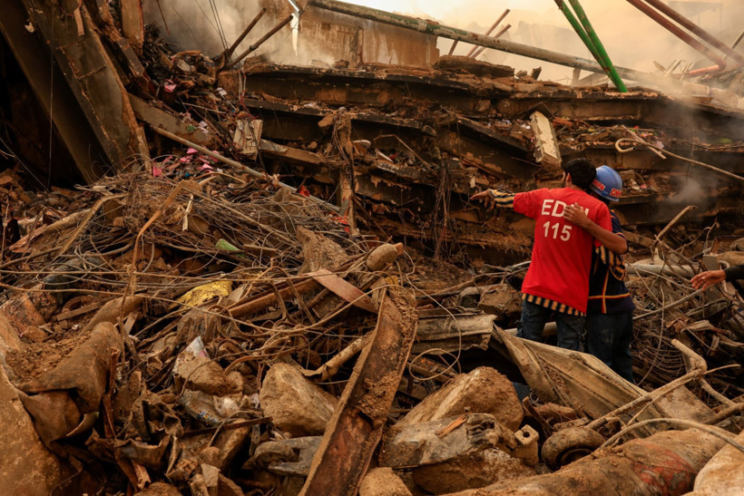 AVM faciasında acı tablo: 26 ölü, 81 kayıp - Resim : 2