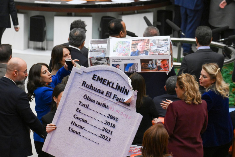 CHP tabutu kurtardı: 'Vampir gibi saldırdılar' - Resim: 10