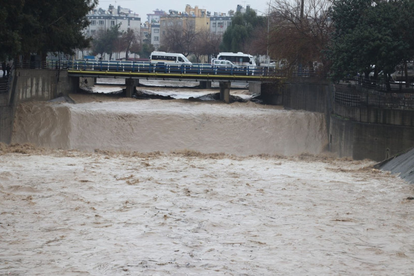 Bir şehir su altında kaldı - Resim: 7